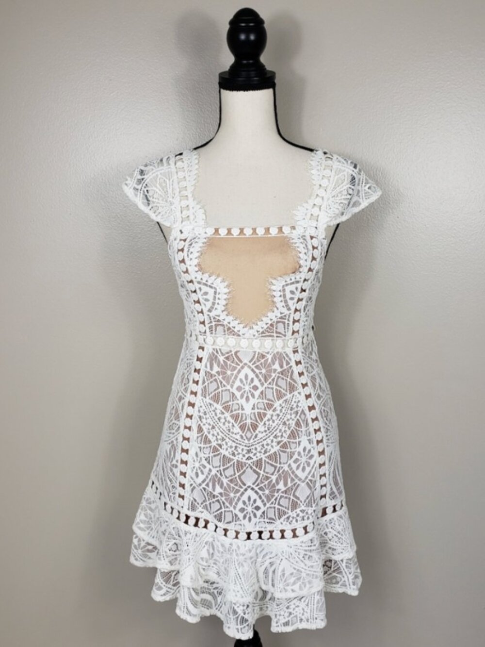 FOR LOVE & LEMONS Emerie White Lace Nude Dress Size Medium - Picture 3 of 5